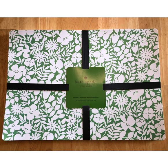 Kate Spade New York Other - NWT Kate Spade New York Set of 6 Green and White Floral Easy Care Placemats